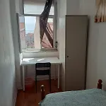 Lisbon Guesthouse 招待所 2*