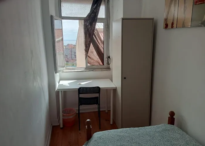 Lisbon Guesthouse Pensión 2*